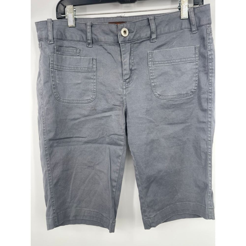 Bebop size 13 Versatile Grayโ Denim capri